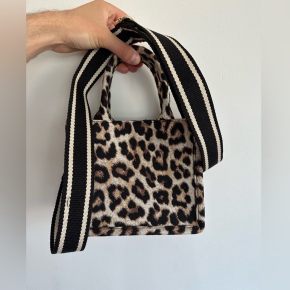 Leopard canvas small tote - Picture 4 of 5